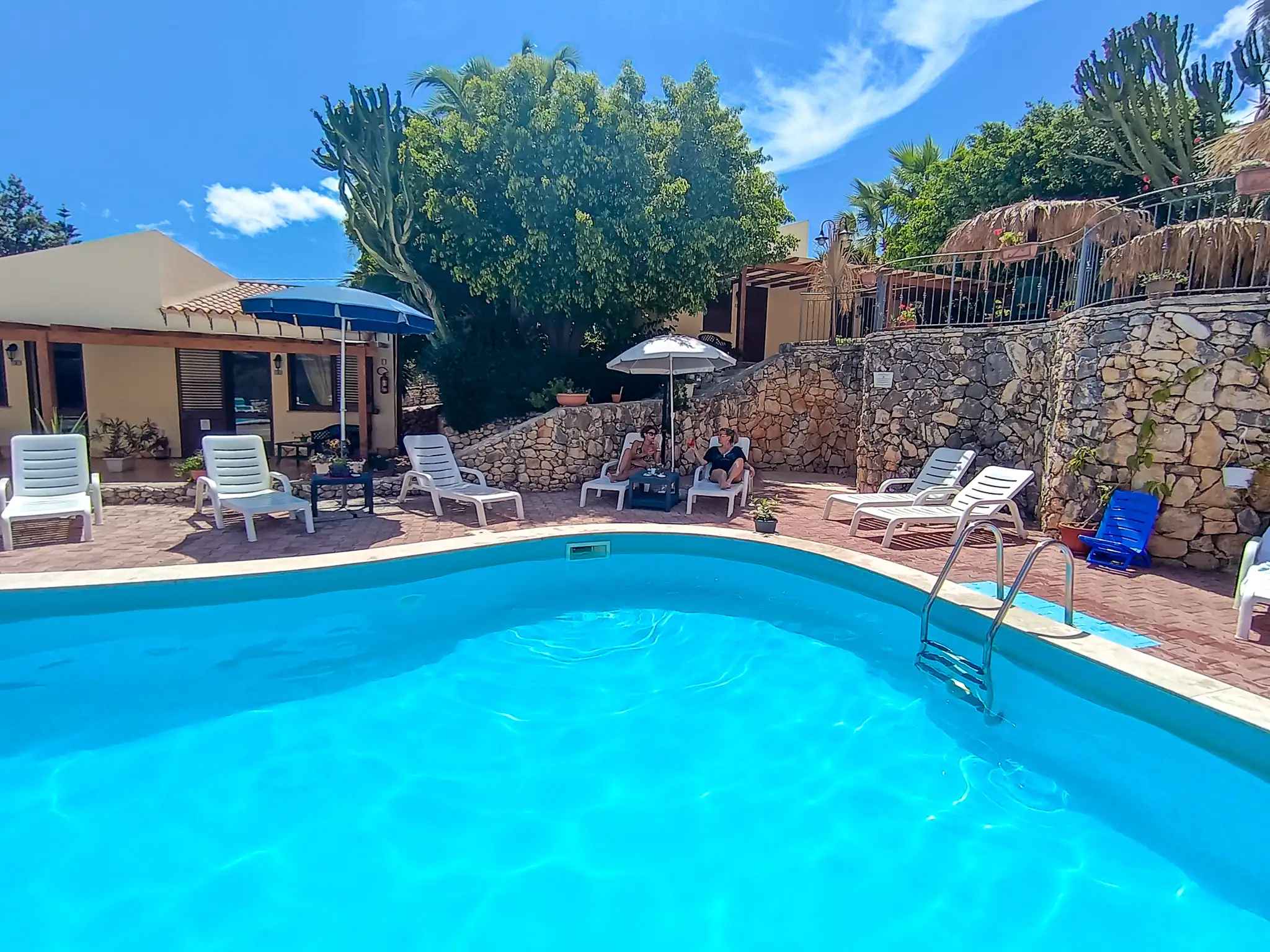 Background Piscina Scopello