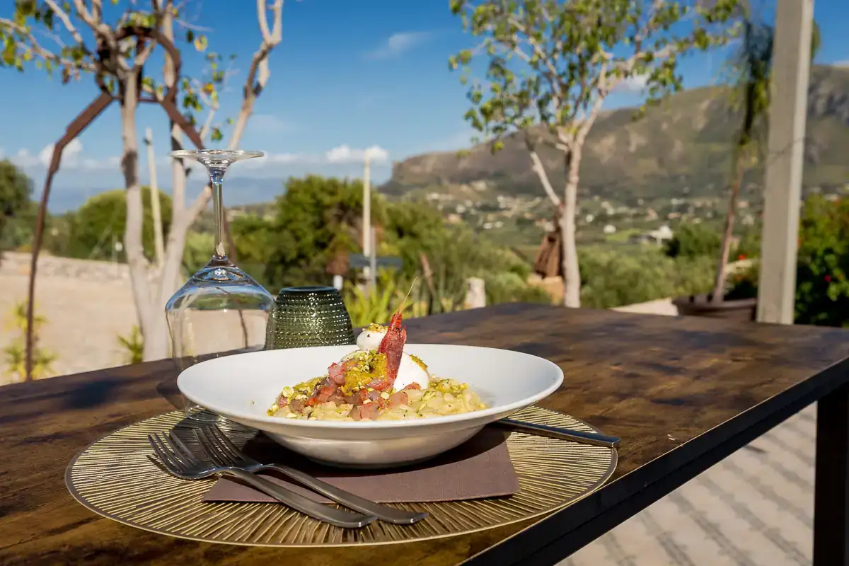 Piatti Tipici Ristorante Scopello Hotel Grotticelli - Immagine 5